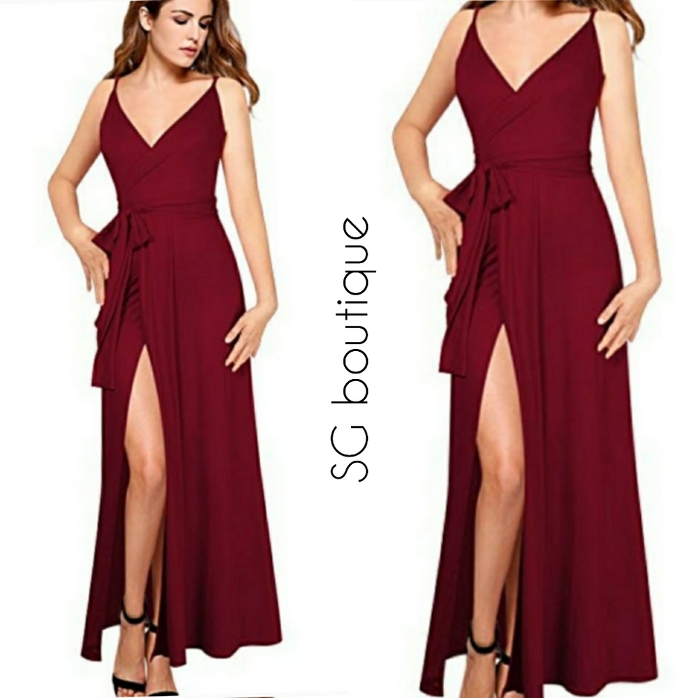 🆕⭐Wine red wrap maxi dress⭐